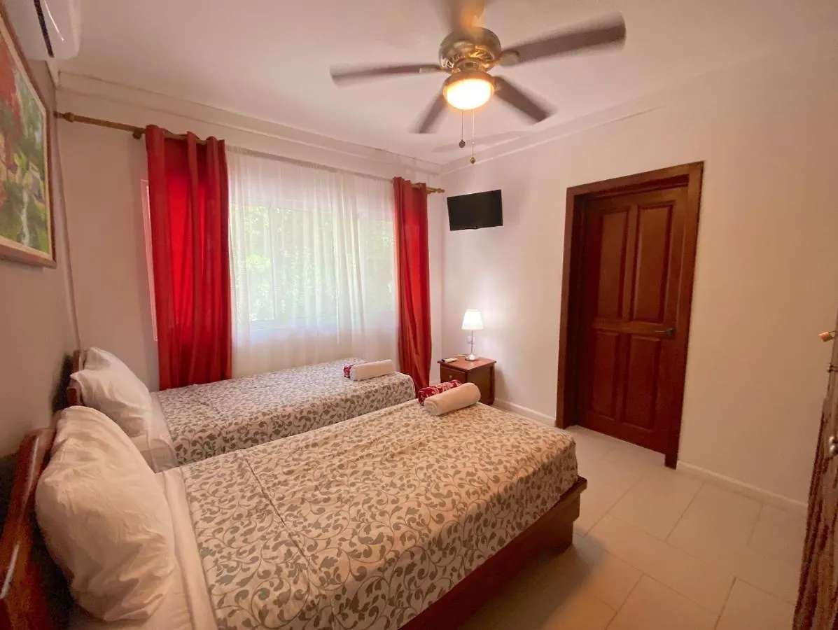 Los Corales Villas And Suites - Beach Club, Spa, Restaurants Punta Cana Hotel